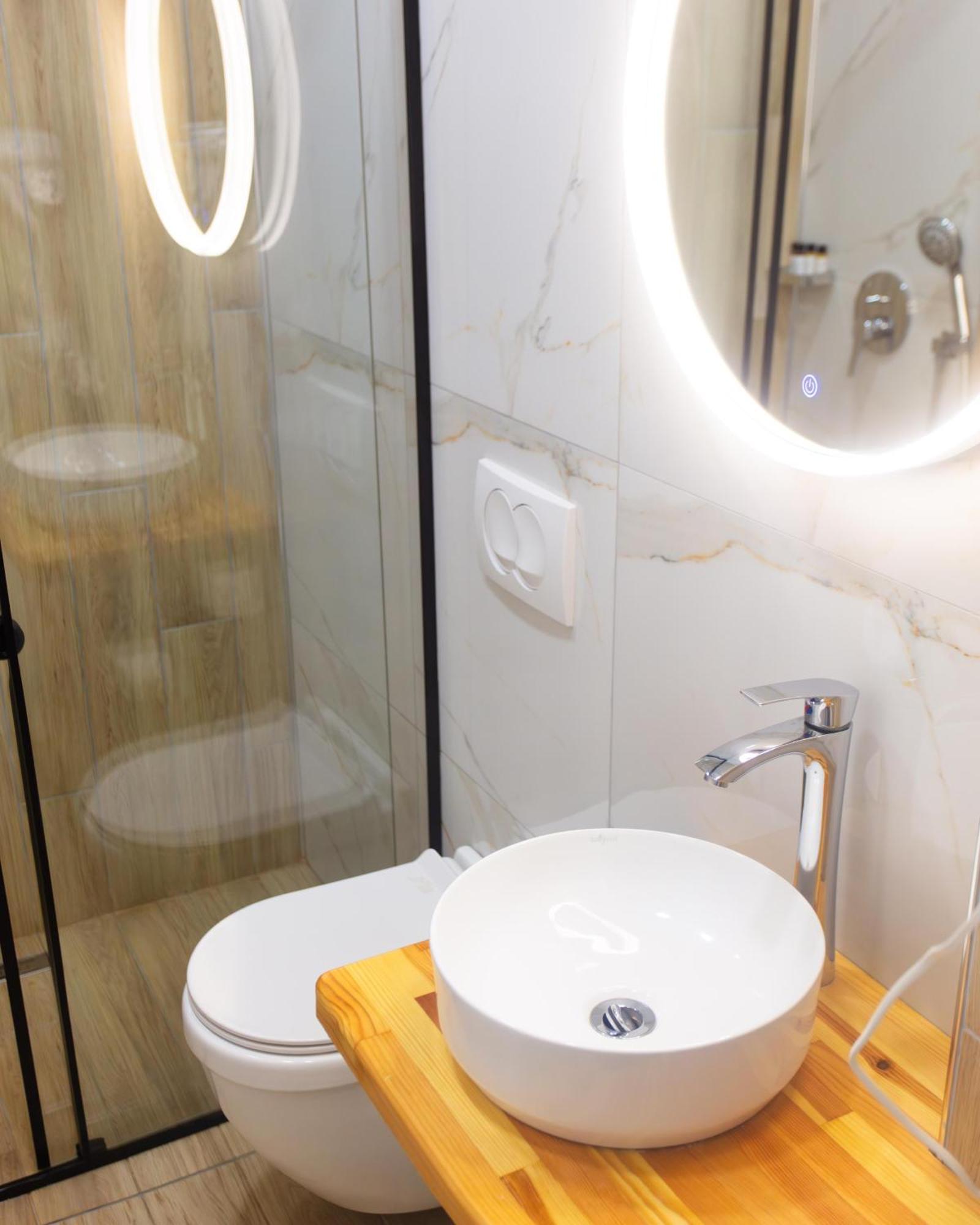 Nuevo Deluxe Hotel Shëngjin Eksteriør billede