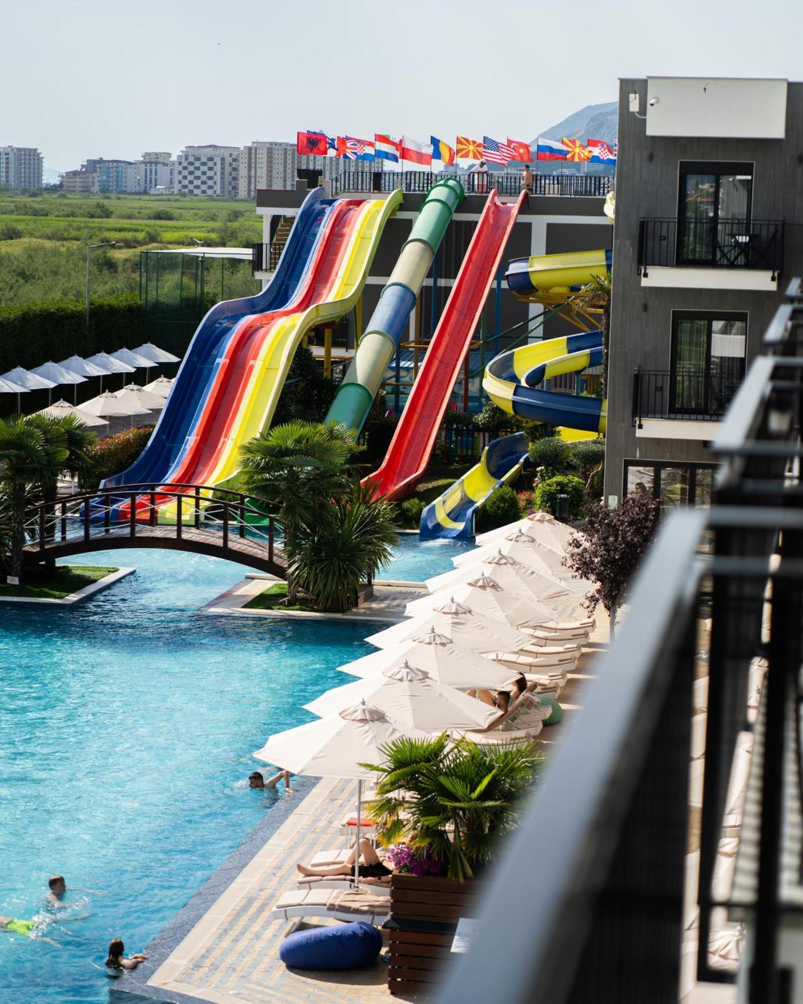 Nuevo Deluxe Hotel Shëngjin Eksteriør billede