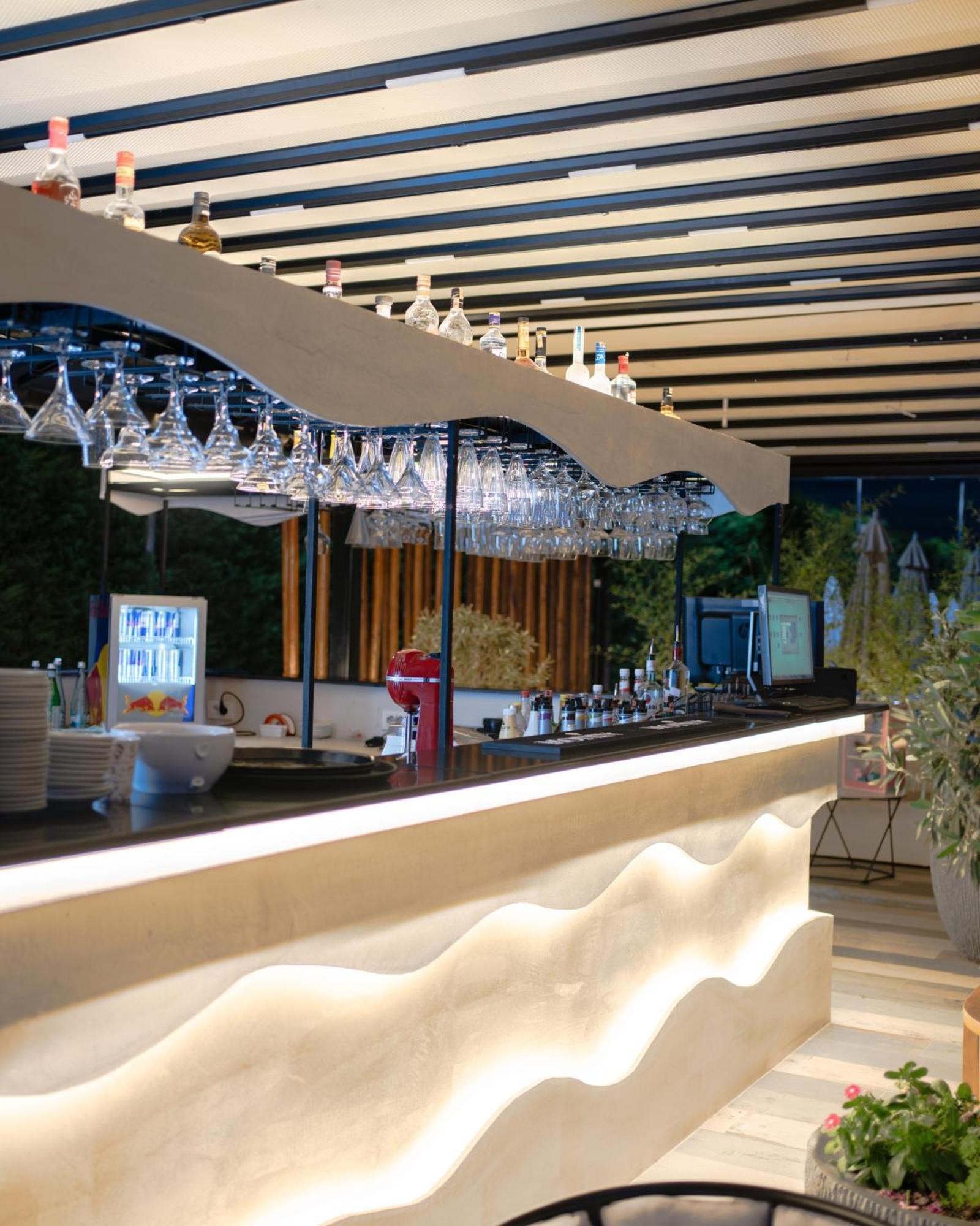 Nuevo Deluxe Hotel Shëngjin Eksteriør billede