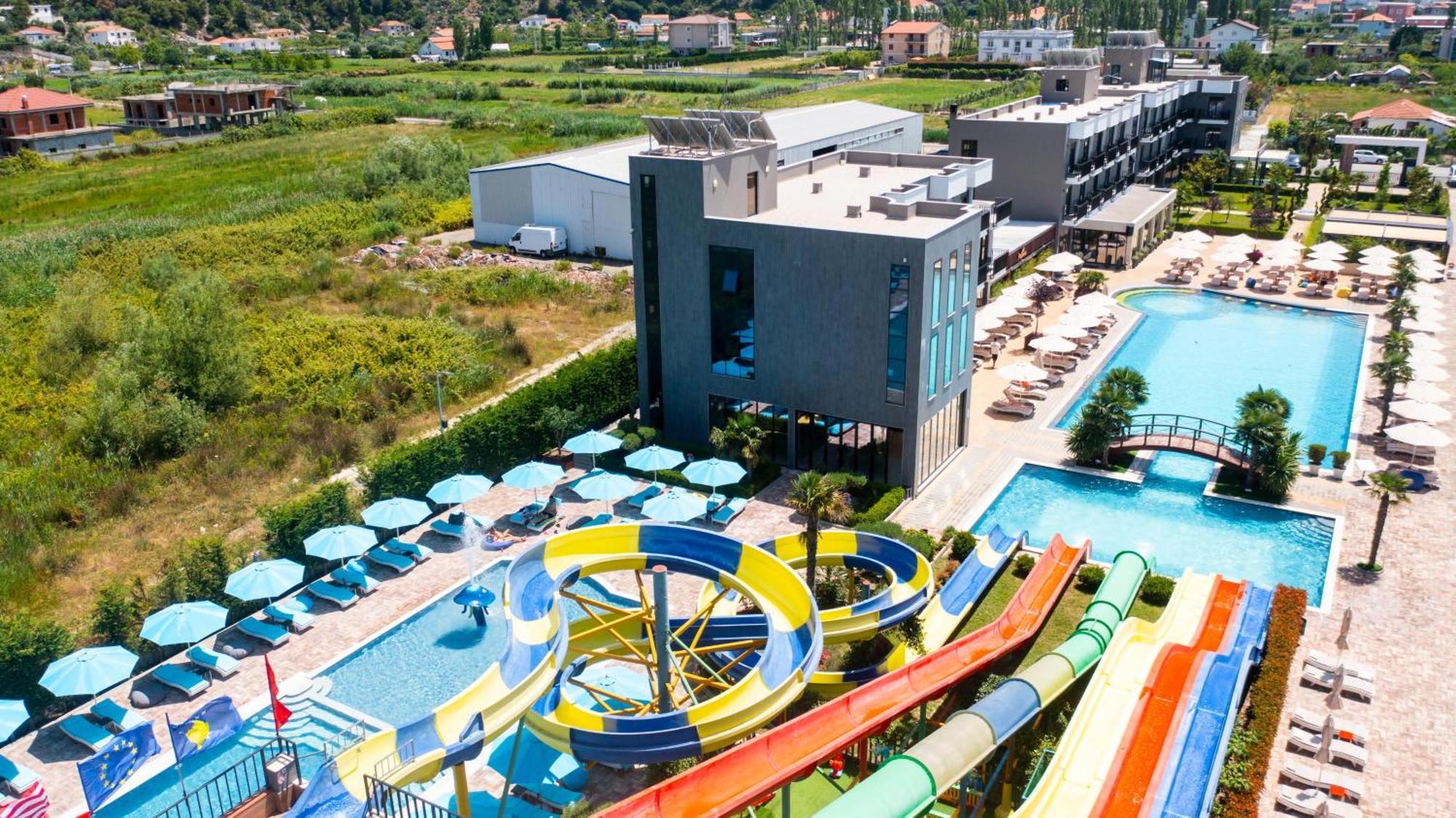 Nuevo Deluxe Hotel Shëngjin Eksteriør billede